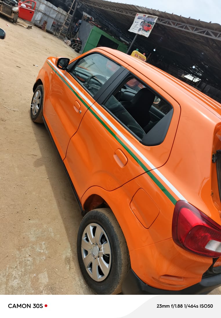 Véhicule 5